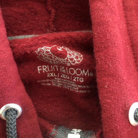 Used (Mens) 2XL Fruit of The Loom Hoodie - Picture 3 of 4